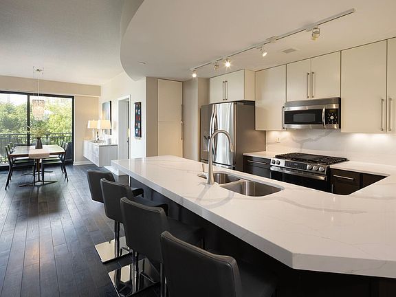 3rd image of 100 3rd Ave S Unit 607
