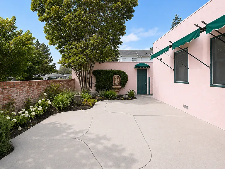 1226 Johnson St — Photo 33