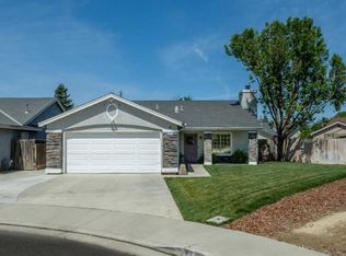 14318 Sheri St, Kerman, CA 93630