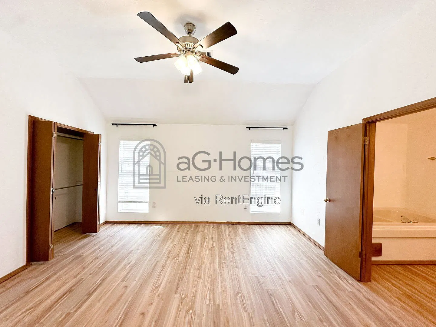 3 bed, 2.0 bath, 2146 sqft, $1,895 — Photo 2