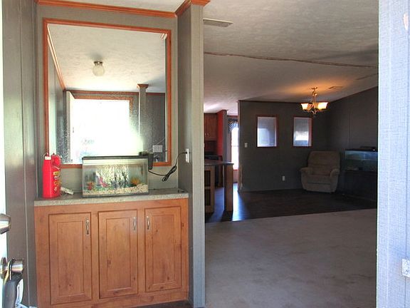 4th image of 1221 County Road 5713