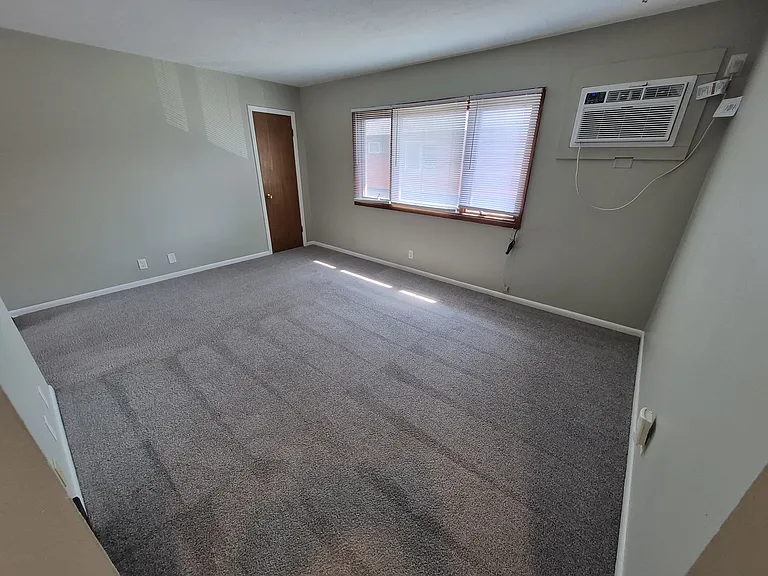 6821 Colfax Ave — Photo 2