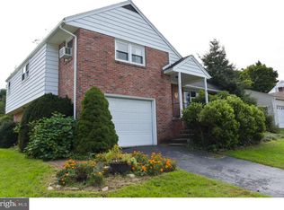 405 S Sterley St, Shillington, PA 19607