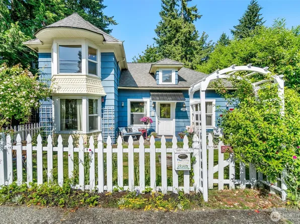 18803 101st Avenue NE, Bothell, WA 98011