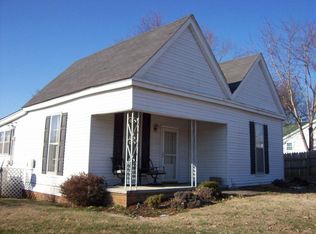 313 S Main St, Adairville, KY 42202