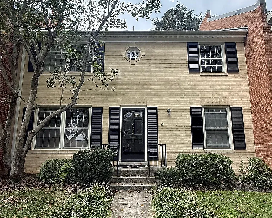 8424 Grenoble Ct
