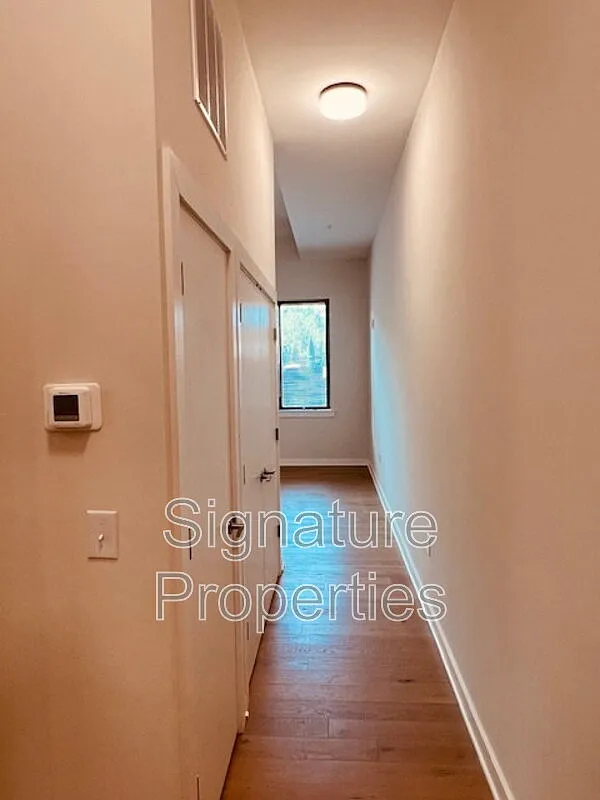1 bed, 1.0 bath, 539 sqft, $999 — Photo 3