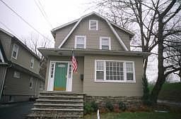 Mixed Use -Office & apartment above