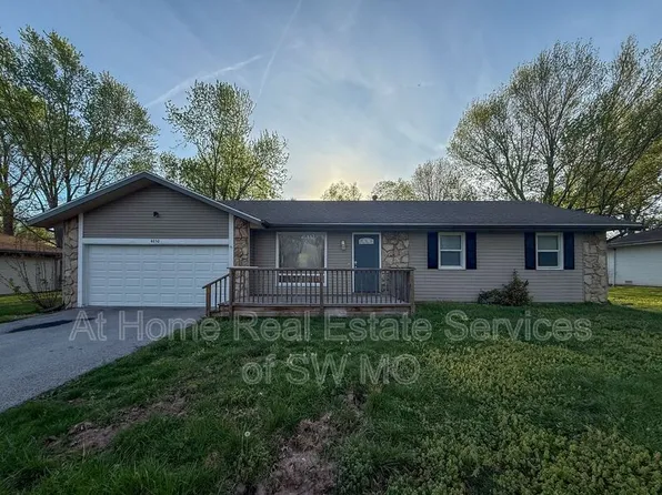 4050 S Ridgecrest Dr, Springfield, MO 65807