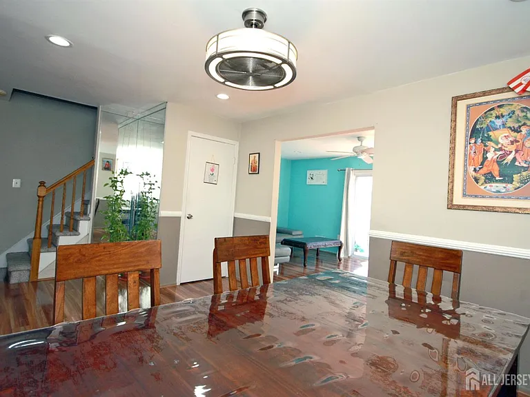 4 White Oaks Dr — Photo 9