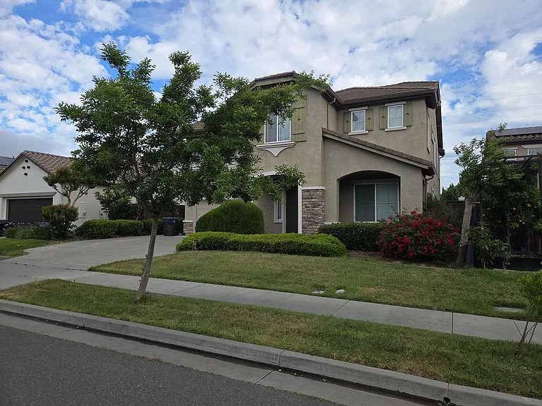 5220 Antiquity Cir — Photo 3