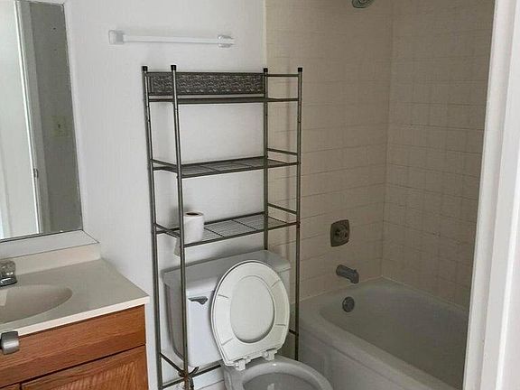 5th image of 2050 N Congress Avenue #301