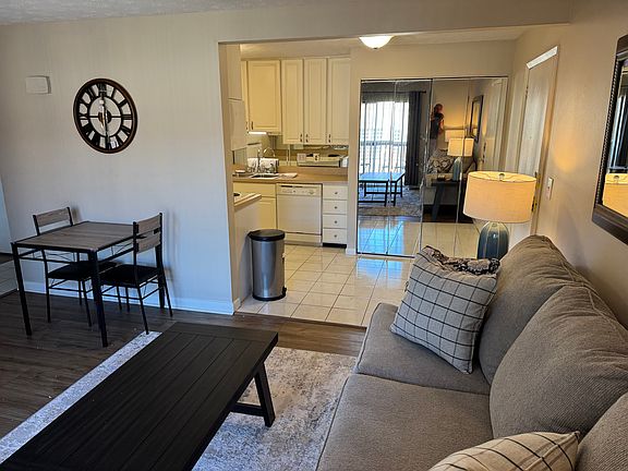 5th image of 4709 Maccorkle Ave SE APT 3C