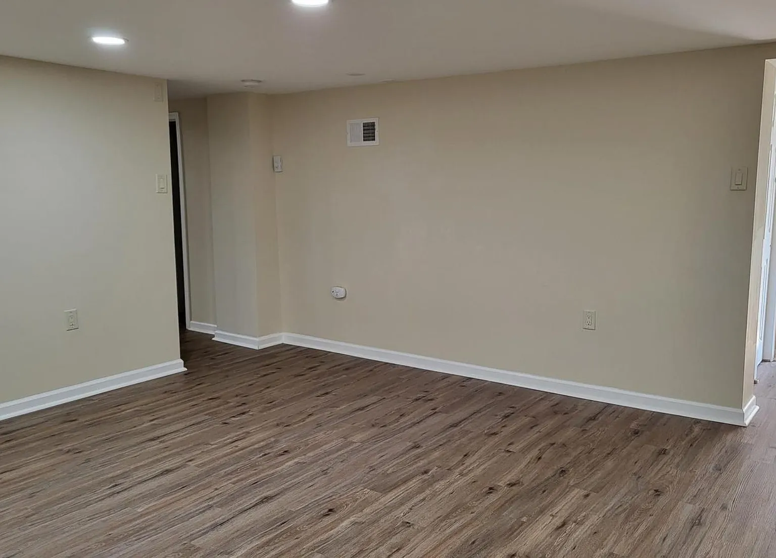 70 W Butler Ave — Photo 3