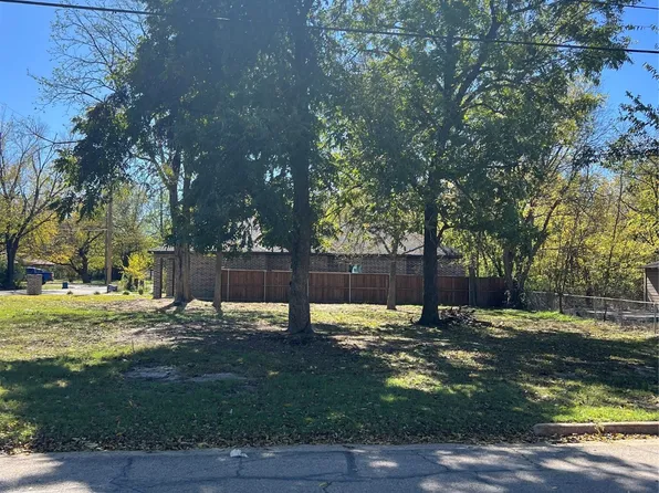 618 Freeman St, Sulphur Springs, TX 75482