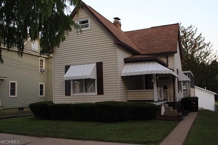 1st image of 706 Warren St