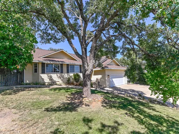 735 Live Oak Dr, Angels Camp, CA 95222