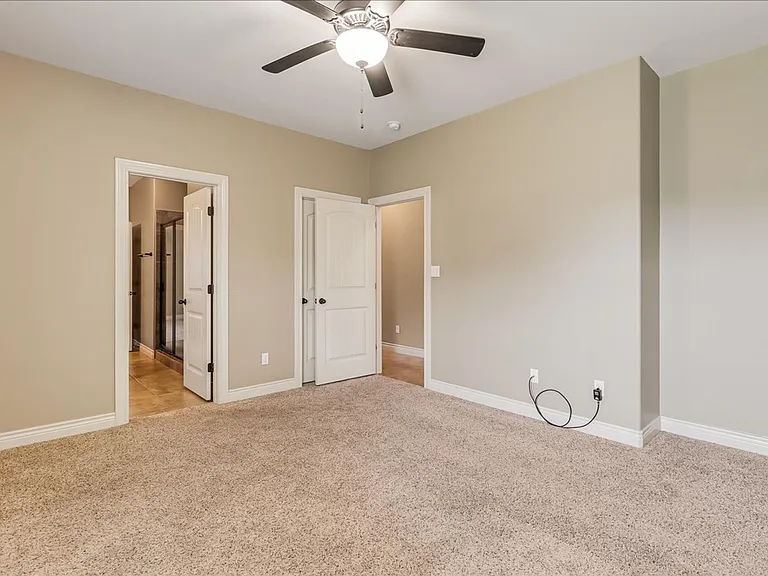 6241 Lago Vista Dr — Photo 50