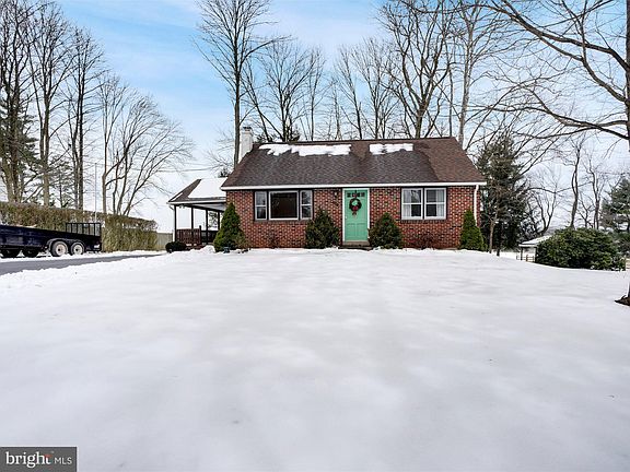 2nd image of 423 Bryton Ave