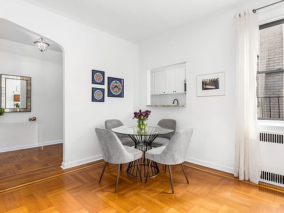 4th image of 45 Martense St APT 6L