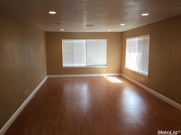 5th image of 7111 Southfield Way
