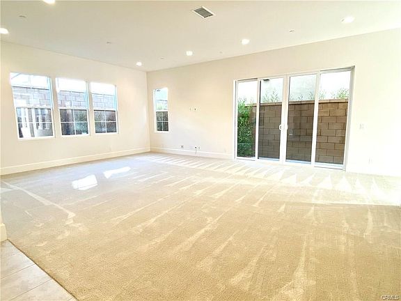 5th image of 222 Parkwood