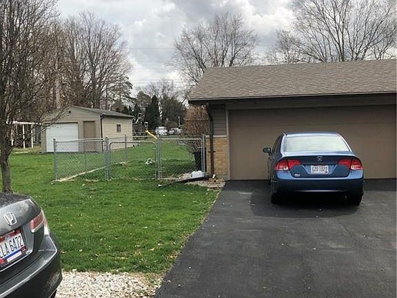 3rd image of 150 Dwight Dr