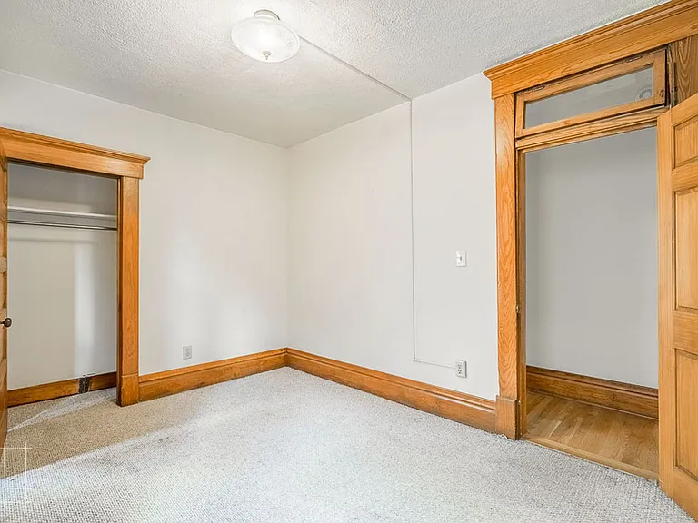 83 King Ave — Photo 33