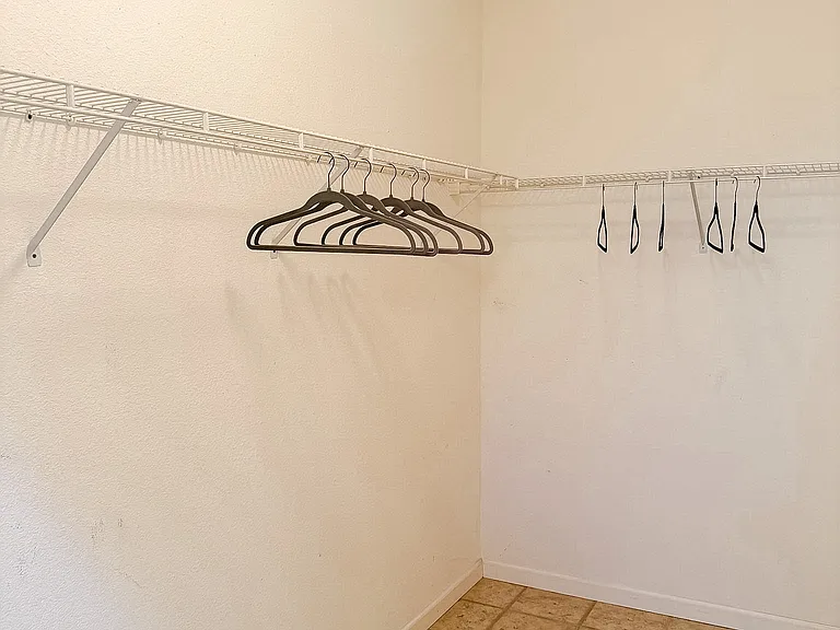 905 Dogwood Loop — Photo 11