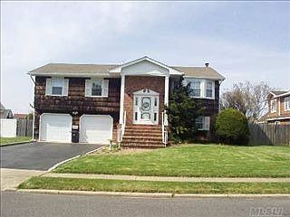1st image of 111 Drake Ct