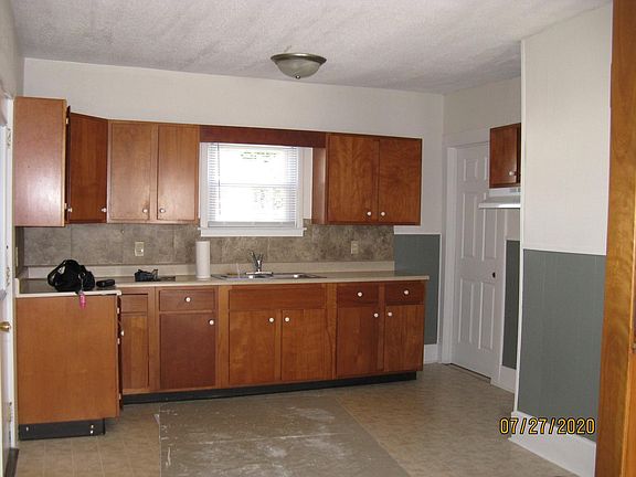 2nd image of 289 Forest Ave