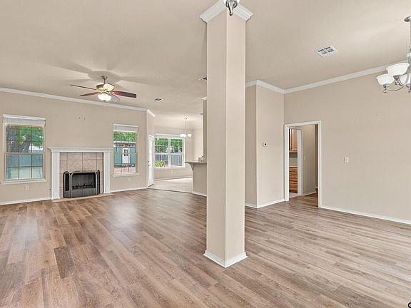 4th image of 100 Mahan St