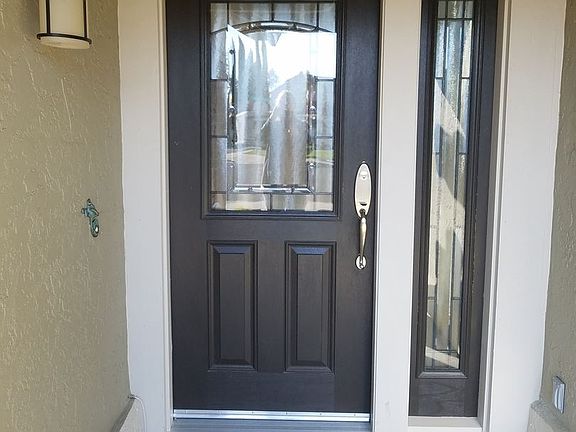 4th image of 272 Ballindine Dr