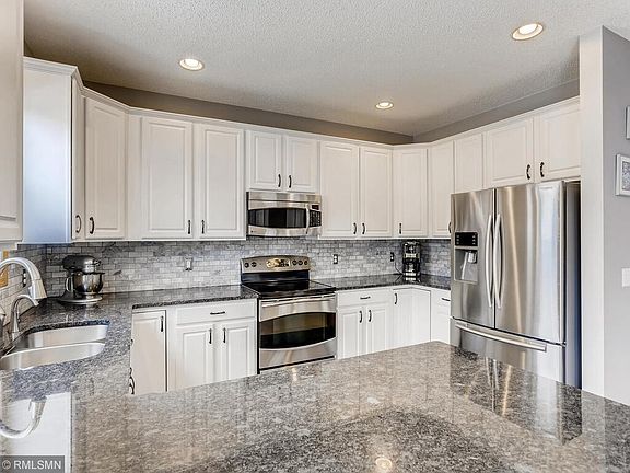 5th image of 10627 Sterling Dr