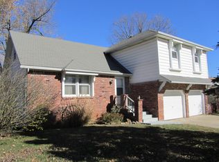 1155 E Woodland St, Springfield, MO 65807