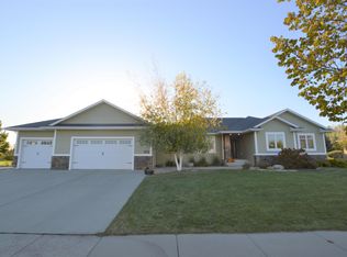 2203 20th Ave NW, Aberdeen, SD 57401