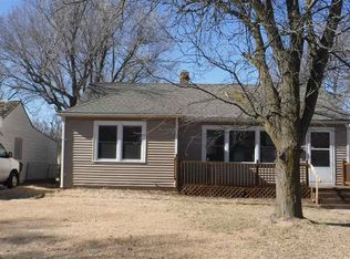 827 N Pinecrest Ave, Wichita, KS 67208