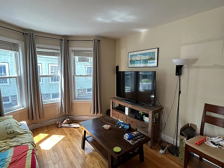 87 Madison Ave — Photo 3