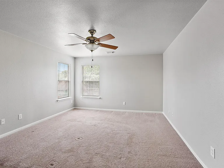 4806 Quiet Canyon Dr — Photo 10