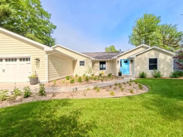 6124 Ridge Rd, Oscoda, MI 48750