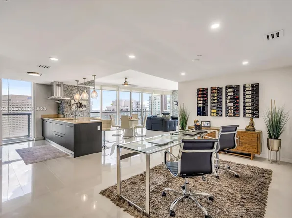 495 Brickell Ave APT 3702, Miami, FL 33131