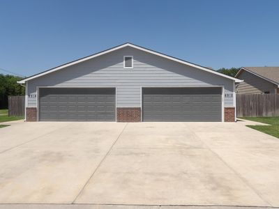 6912-6914 N Hydraulic Ave, Wichita, KS, 67219
