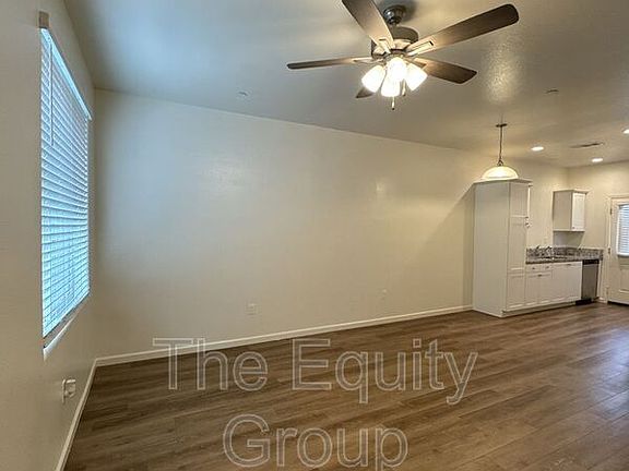 2nd image of 414 S Summit St #102