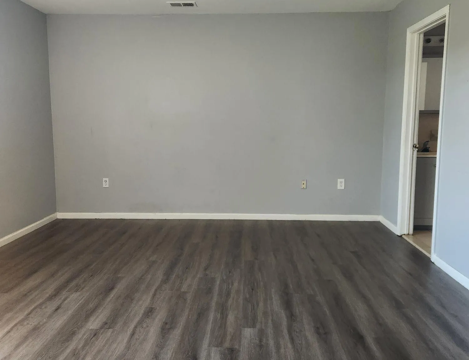 3 bed, $2,700 — Photo 3