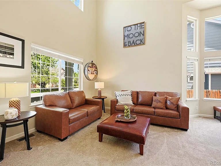 5504 E Burlington Dr — Photo 6