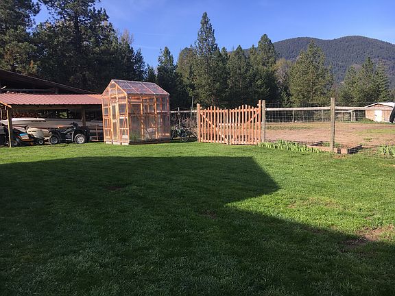 3rd image of 25 Aspen Dr