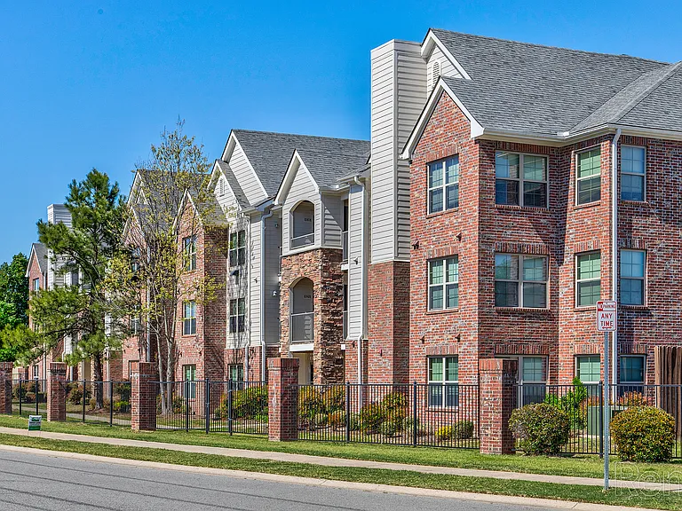 Centerstone Apartments — Photo 27