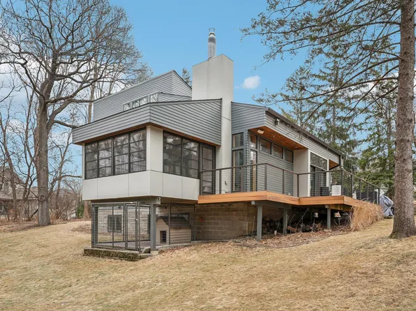 925 Ithaca Ln N, Plymouth, MN 55447
