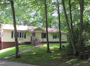 13 Golf Ln, Tunkhannock, PA