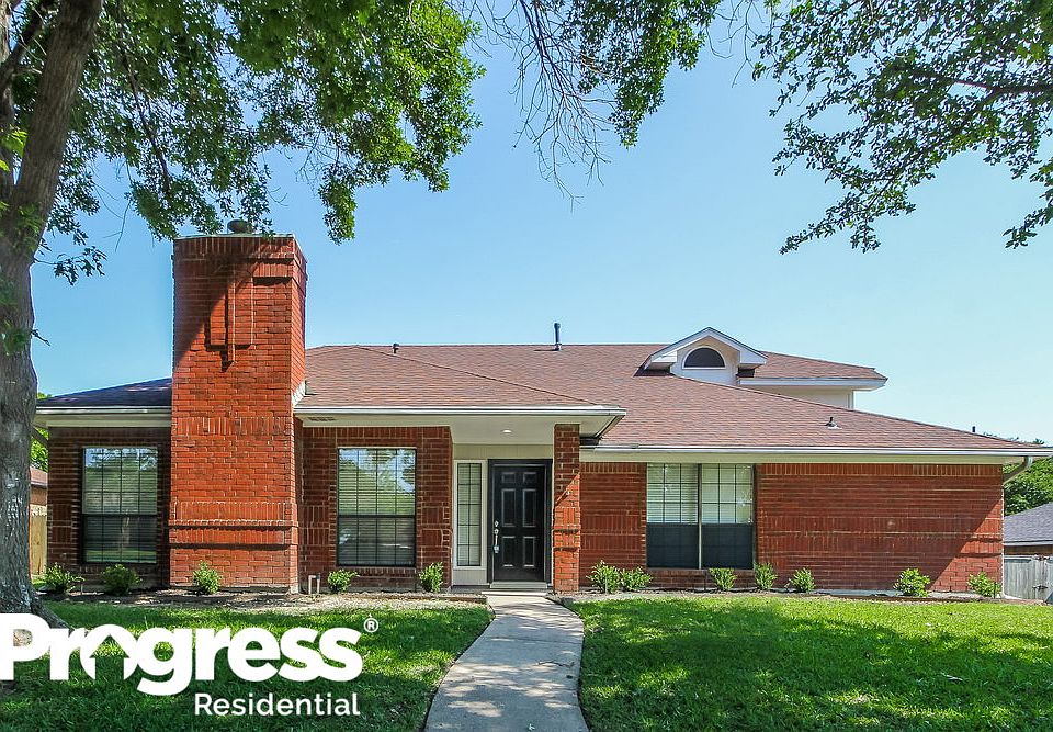 1st image of 944 Aspen Dr